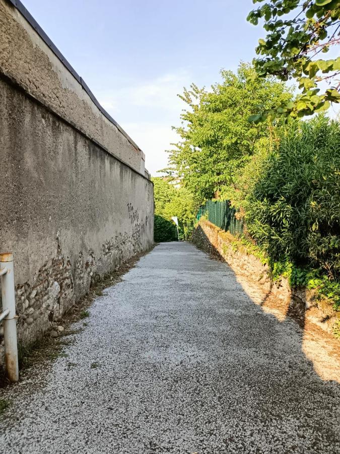 Grazioso Monolocale Con Soppalco Al Collegio -Come A Casa Locazioni Turistiche- Trezzo sullʼAdda Exterior foto